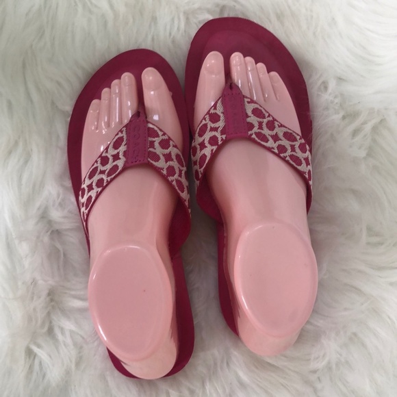 Coach Jessalyn Thong Flip Flop Sandals Women's 6.5B Fuchsia Hot Pink Monogram - Picture 8 of 10